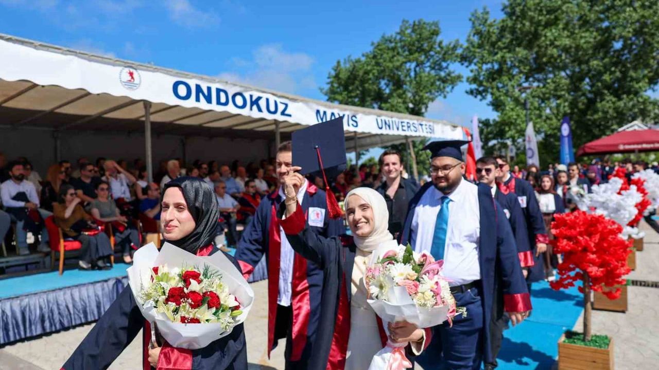OMÜ mühendislik fakültesi 460 mühendisi mezuniyet töreniyle uğurladı