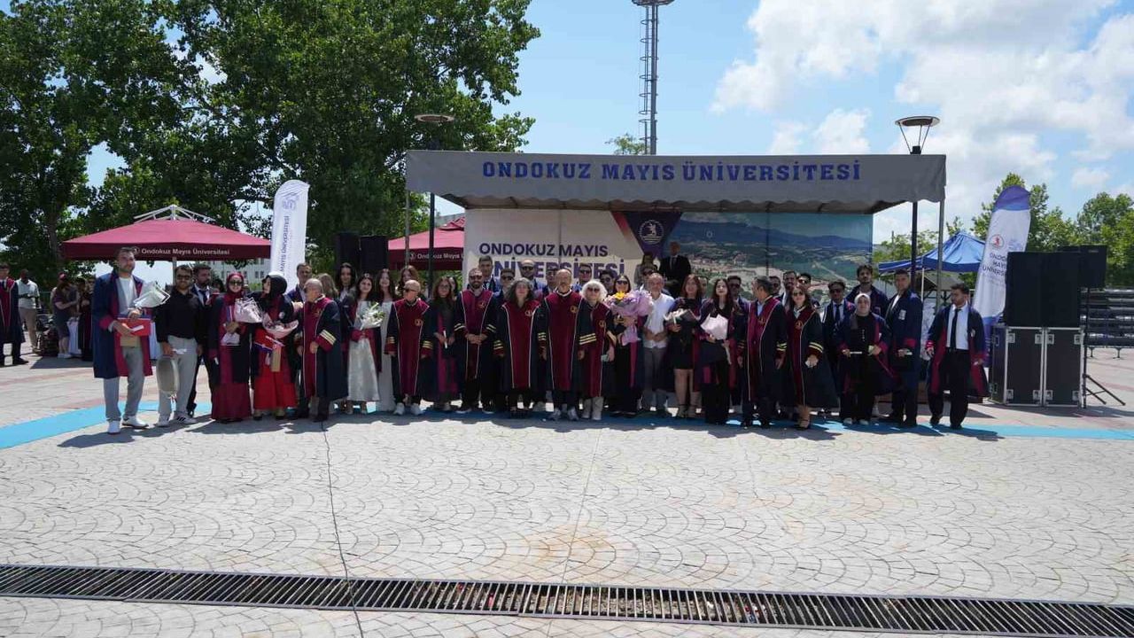 OMÜ Ziraat Fakültesi’nde mezuniyet coşkusu: 210 genç mühendis kep fırlattı