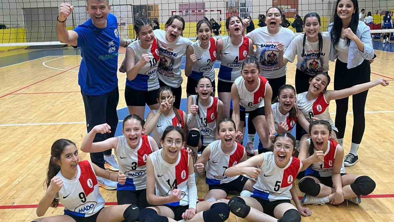 Onikişubat Belediyespor Midi Kız Takımı Osmaniye'de Şampiyonluğa Ulaşıp Türkiye Şampiyonası'na Katılma Hakkı Elde Etti