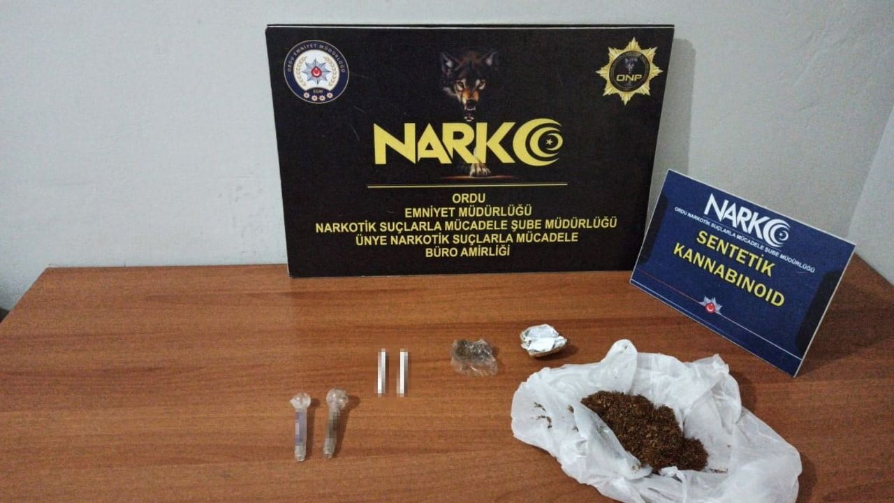 Ordu'da narkotik operasyonu: 2 şüpheli hakkında adli işlem, çok sayıda uyuşturucu ele geçirildi