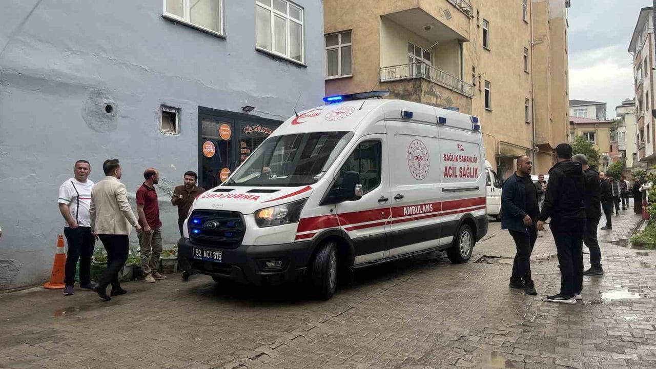 Ordu’nun Ünye ilçesinde sokak ortasında silahlı saldırı: 1 yaralı