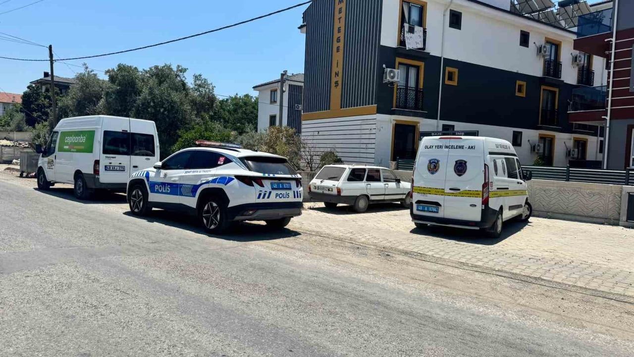 Ortaca'da evinde av tüfeği ile ölü bulunan kişi