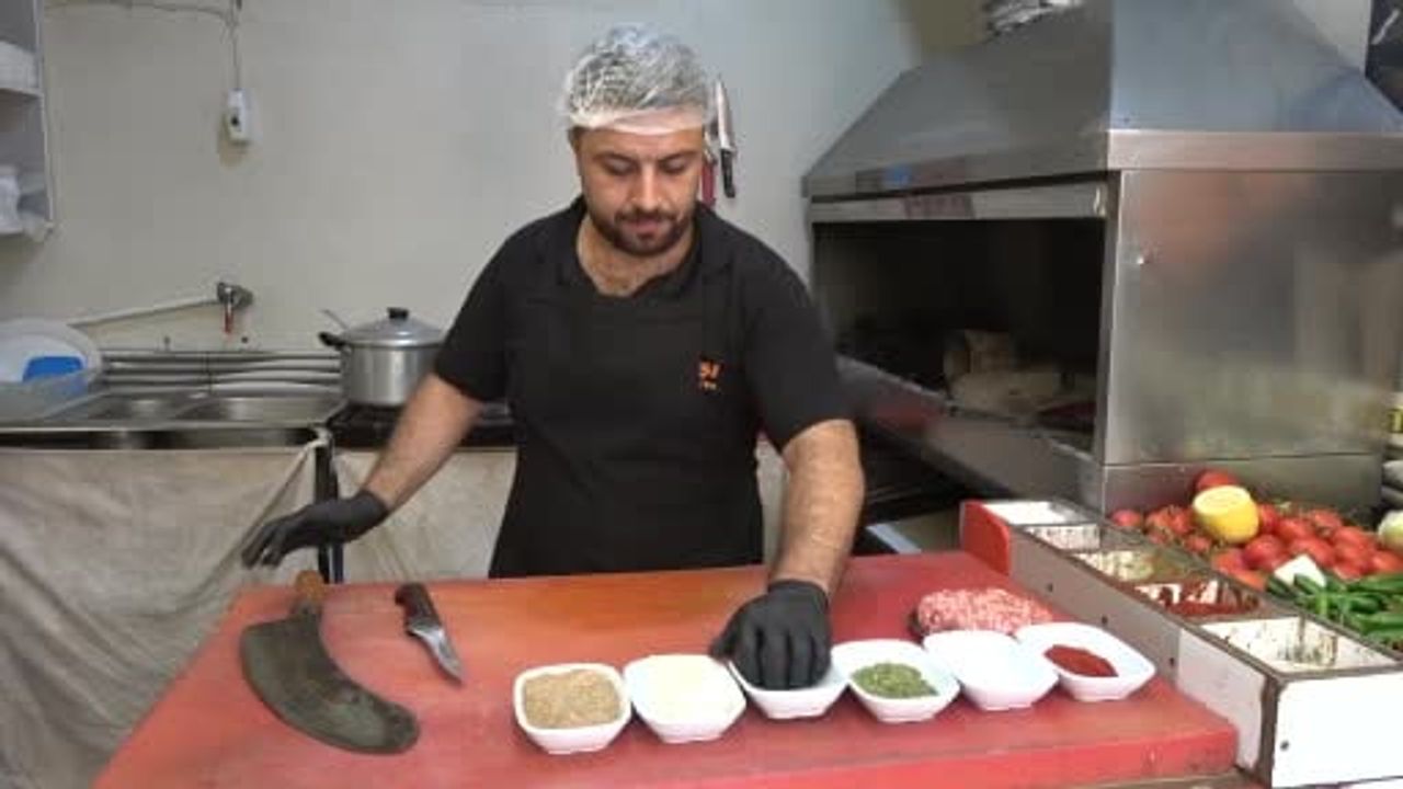 Oruk kebabı sofraların vazgeçilmezi
