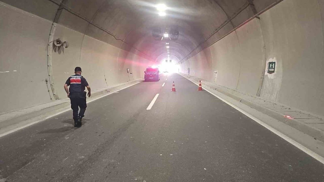 Osmangazi Tüneli'nde Trafik Kazası: 1 Ağır, 2 Hafif Yaralı