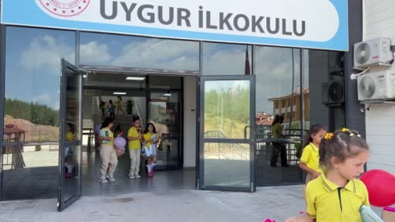 Osmaniye’de 137 bin öğrenci karne aldı