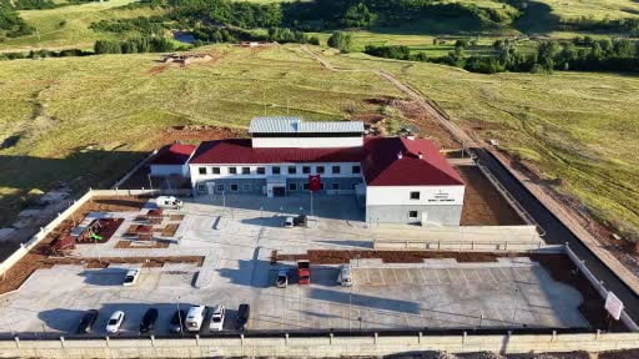 Ovacık'ta 10 yataklı devlet hastanesi hizmete girdi