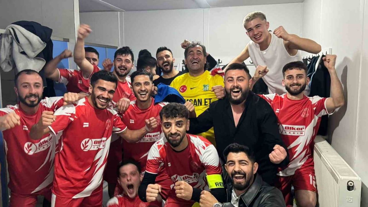 Ovalıbağ FK şampiyonluk yolunda emin adımlarla ilerliyor