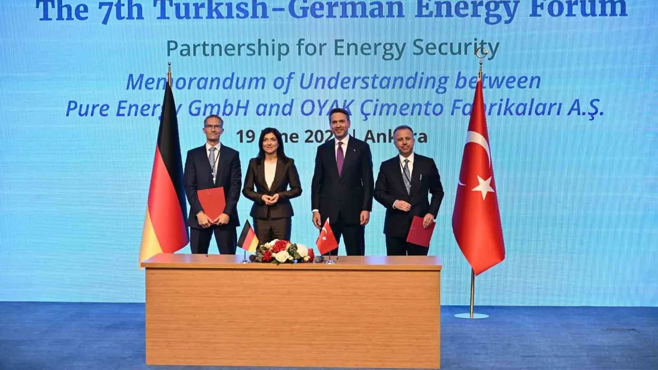 OYAK Çimento ve Pure Energy'den sürdürülebilir gelecek için stratejik ortaklık