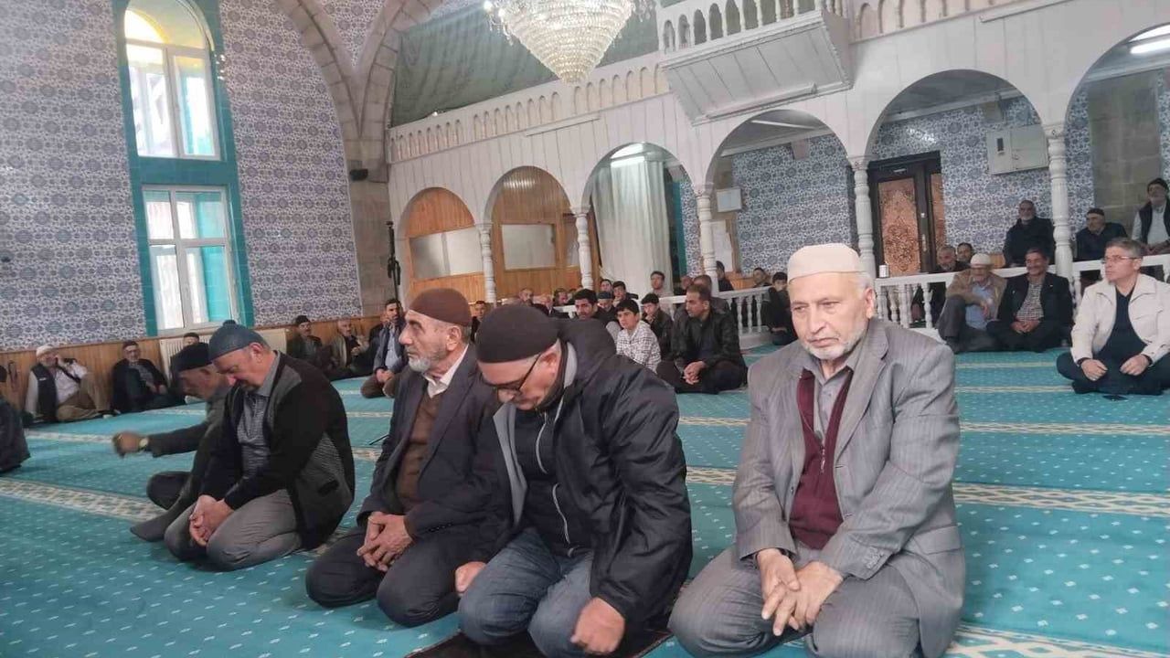 Özdereli Kur’an bülbüllerinden vefalı davranış