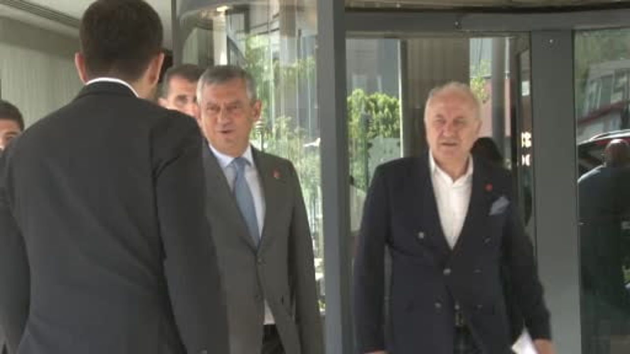 Özgür Özel: seçilmiş il başkanlarının arkasındayız