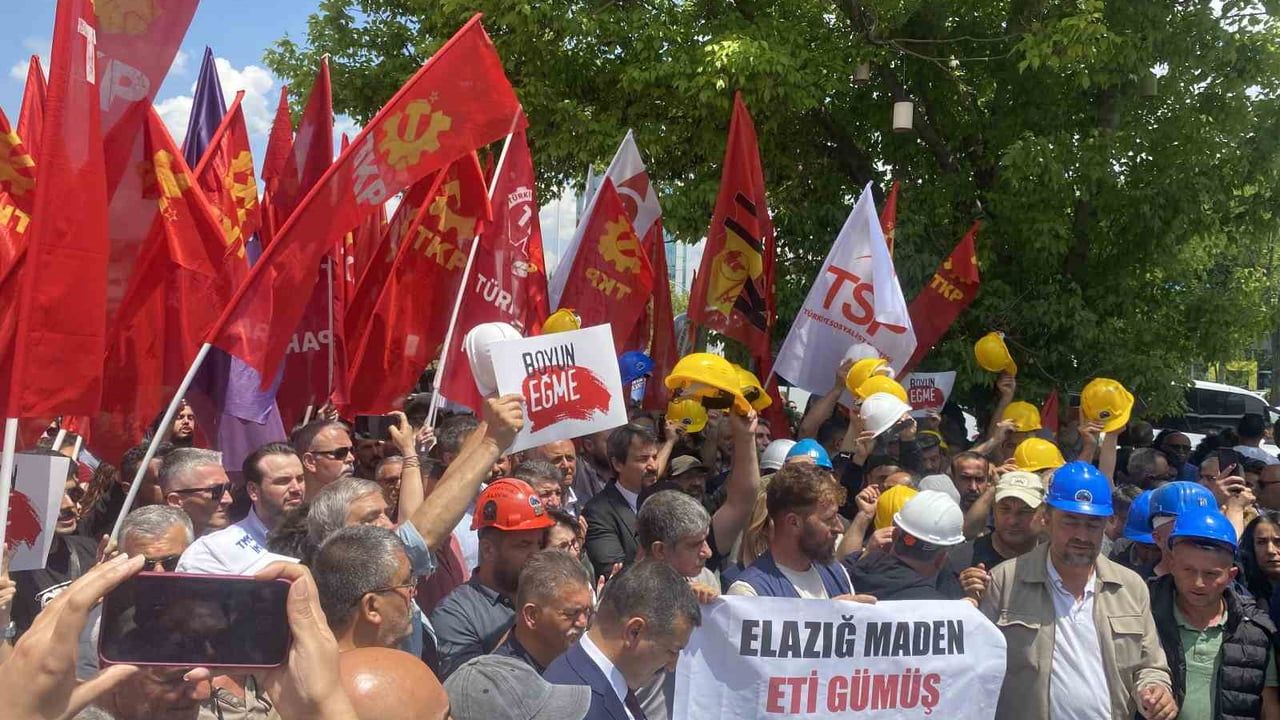 Özgür Özel: Son kuruş ödenene kadar Doruk Madencilik işçilerinin arkasındayız