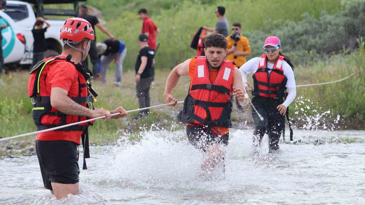 PalanExtreme ikinci gününde Tekman'da koşu yarışlarıyla devam etti