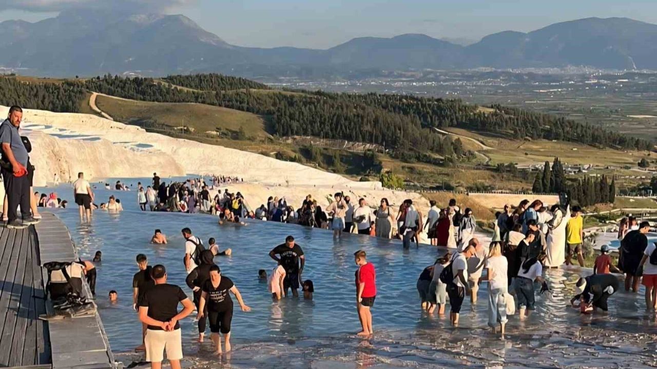 Pamukkale 9 günlük Kurban Bayramında 113 bin 34 ziyaretçi ağırladı