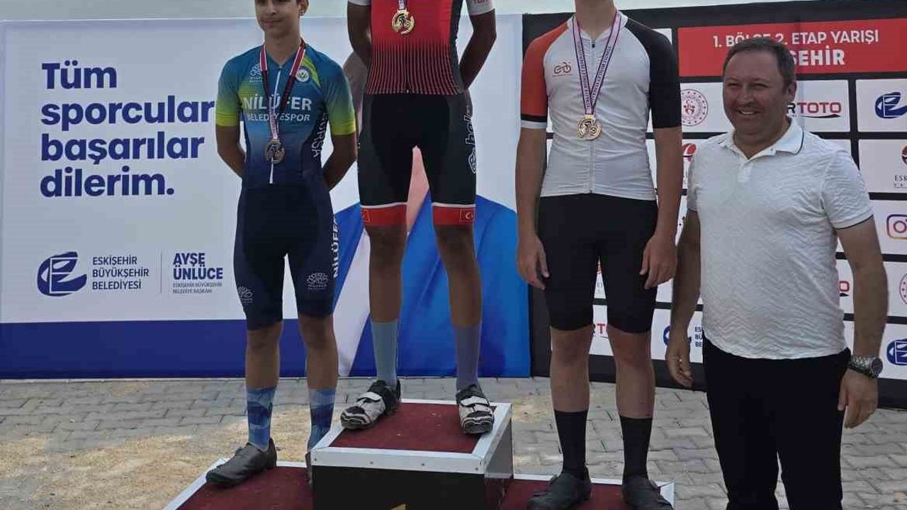 Pedal sporcuları Eskişehir'de podyum için yarıştı