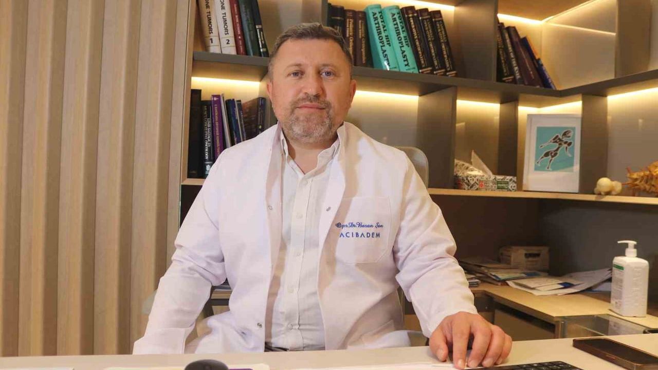Plaj Sporlarında Çıplak Ayak Riski: Uzman Uyarısı ve Koruyucu Öneriler