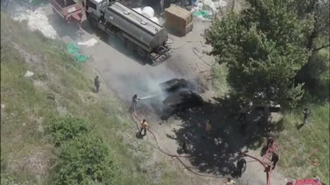 Pozantı’da hayvan çiftliğinde çıkan yangın itfaiye ve arazöz müdahalesiyle kontrol altına alındı