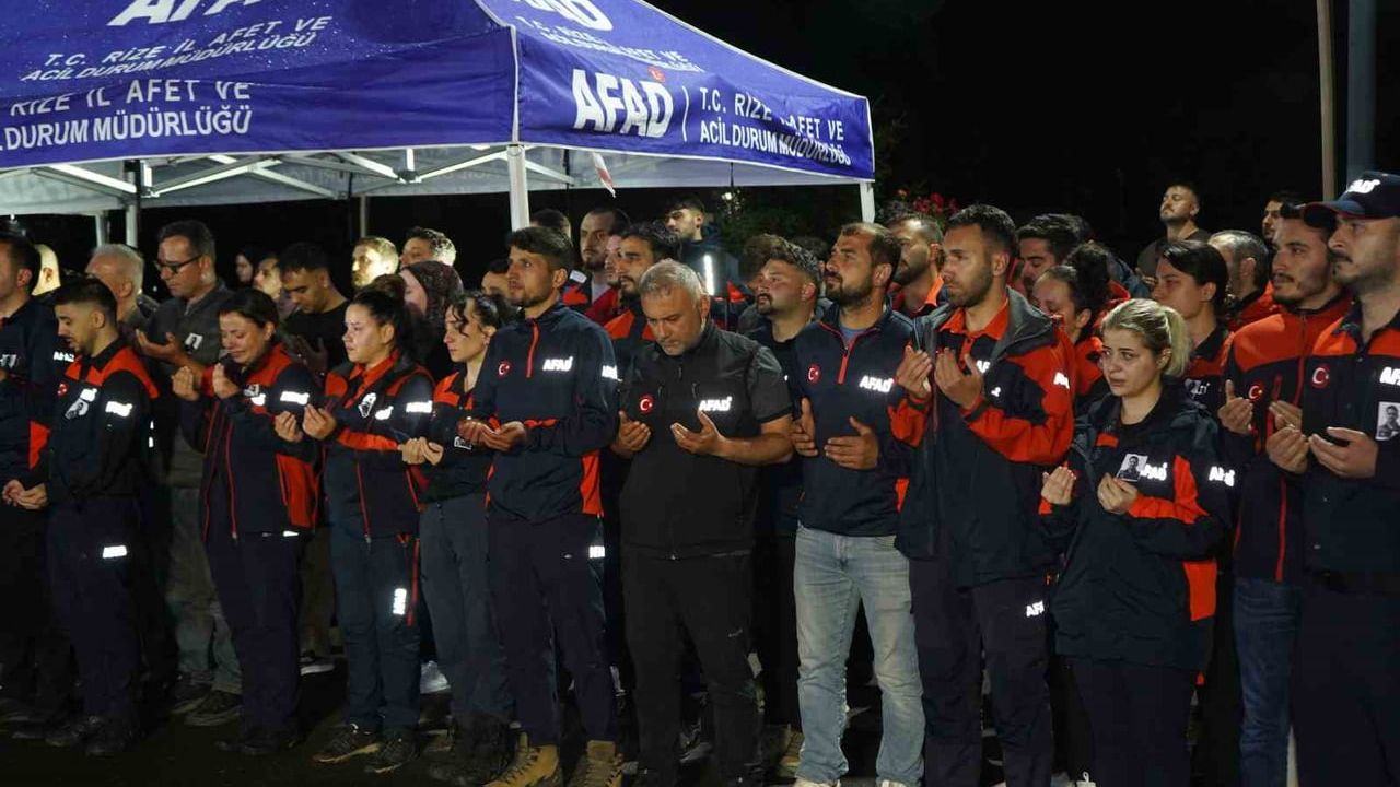 Rize'de arama-kurtarma çalışmalarında hayatını kaybeden AFAD personeli için tören düzenlendi