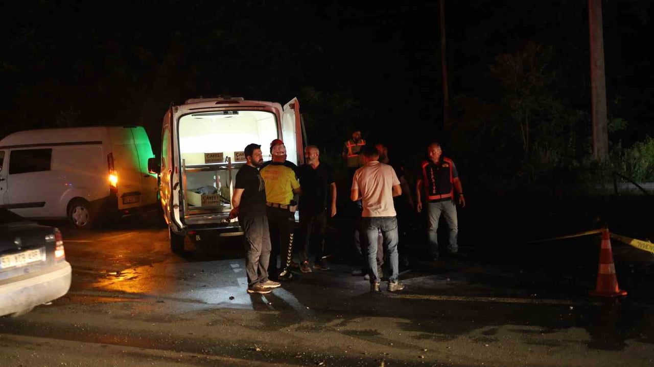 Rize'de Çayeli Limanköy'de 3 kişinin hayatını kaybettiği kaza havadan görüntülendi