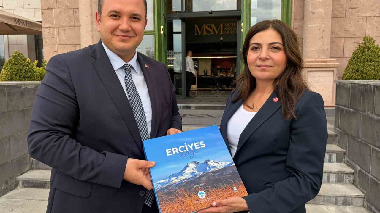 RTÜK Başkanvekili Dr. Deniz Güçer, Kayseri'de Recep Tayyip Erdoğan Millet Bahçesi ve Mutfak Sanatları Merkezi'ni ziyaret etti
