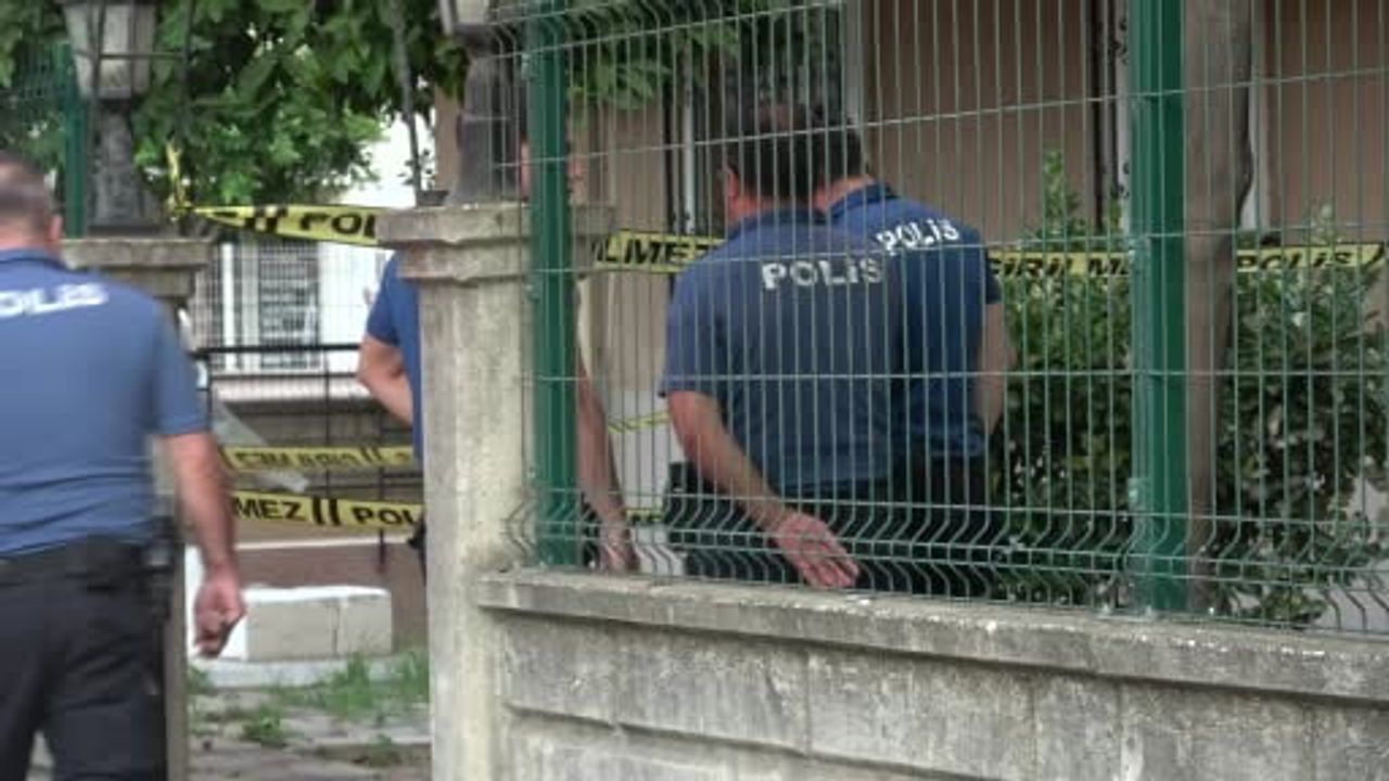 Rus turist Antalya'da evin bahçesinde ölü bulundu