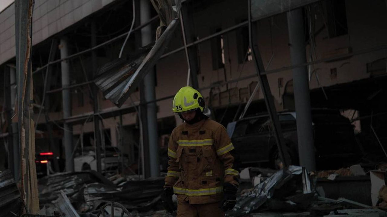 Rusya’nın Gece Boyunca Düzenlediği Füze ve İHA Saldırılarında 13 Kişi Öldü, 100'den Fazla Yaralı