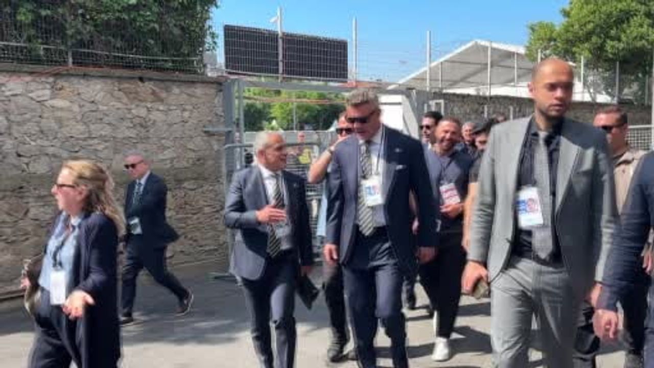 Sadettin Saran: 'Bugün buradan alnım ak başım dik şekilde ayrılıyorum'