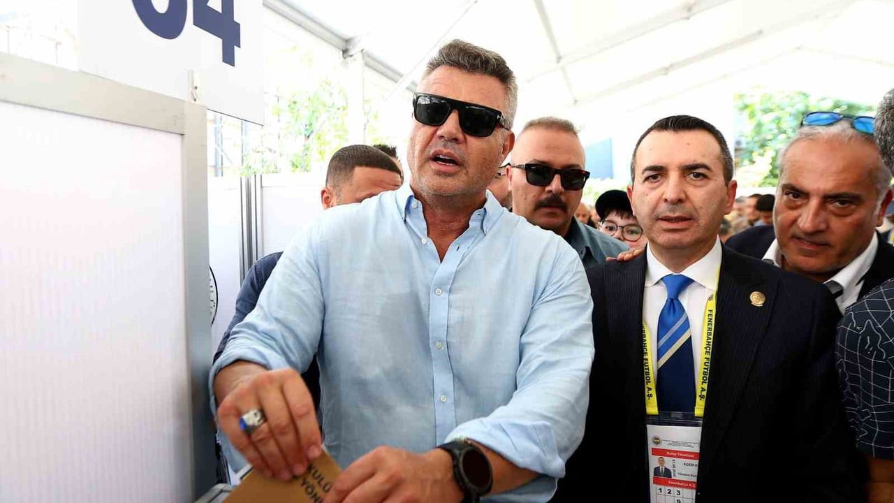 Sadettin Saran, Fenerbahçe olağanüstü seçimli genel kurulunda oy kullandı