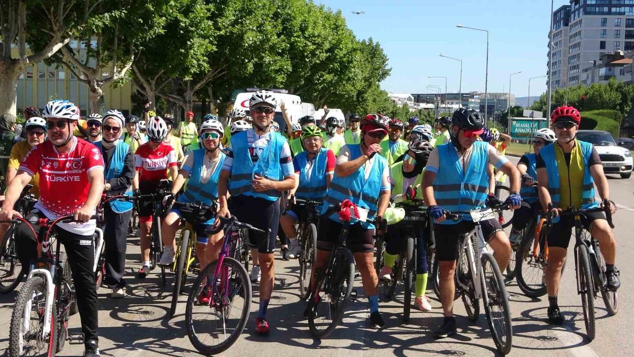 Sağlıklı hayat için pedal çevirdiler
