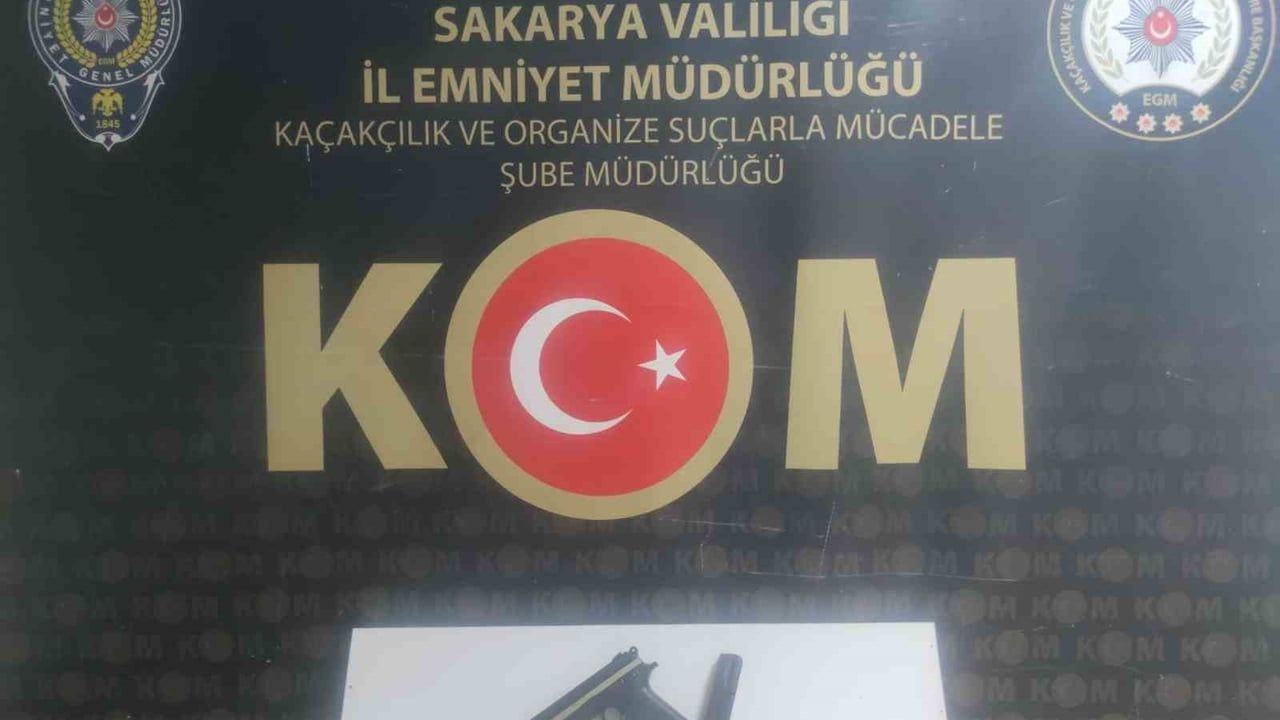Sakarya’da yurt dışı bağlantılı suç örgütü üyesi 1 milyon 681 bin TL’lik dolandırıcılıktan tutuklandı