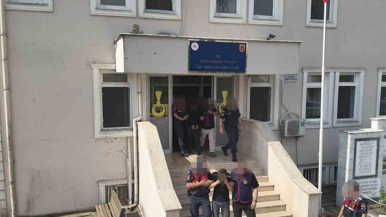 Sakarya merkezli 4 ilde 30 milyon liralık kablo hırsızlığı operasyonu: 7 tutuklama
