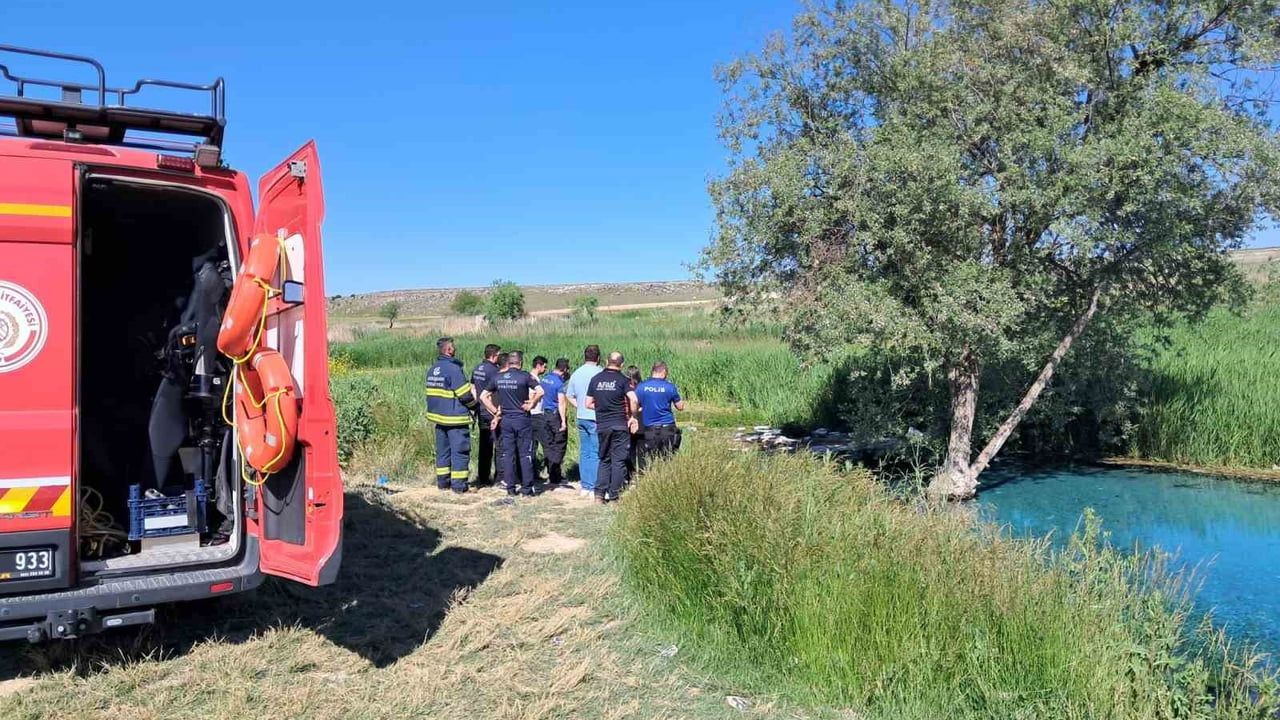 Sakarya Nehri'ne serinlemek için giren 18 yaşındaki gencin cenazesi çıkarıldı