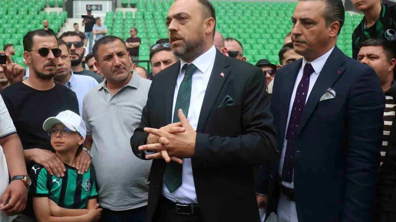Sakaryaspor'un ertelenen olağan genel kurulu 1 temmuz 2026'da devam edecek