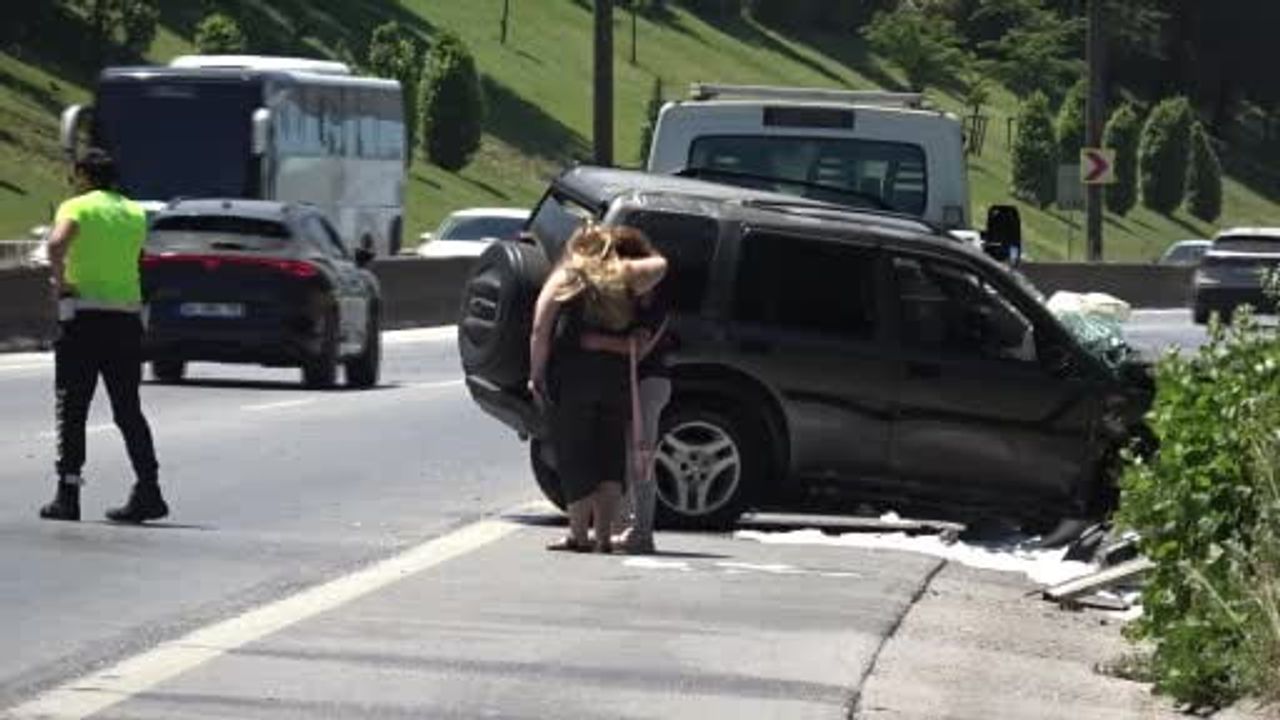 Samandıra-Kartal bağlantı yolunda trafik kazası: cip yan yattı