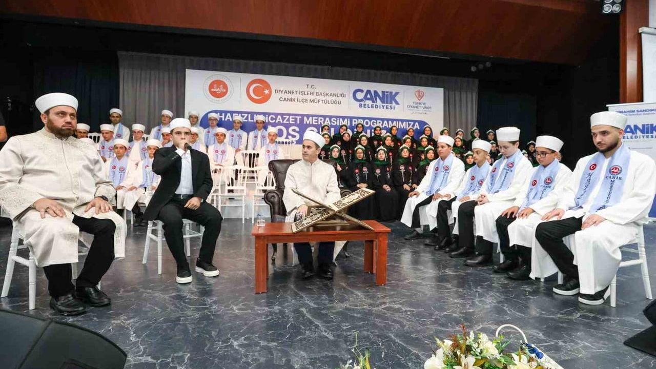Samsun'da 62 öğrenciye hafızlık icazeti verildi