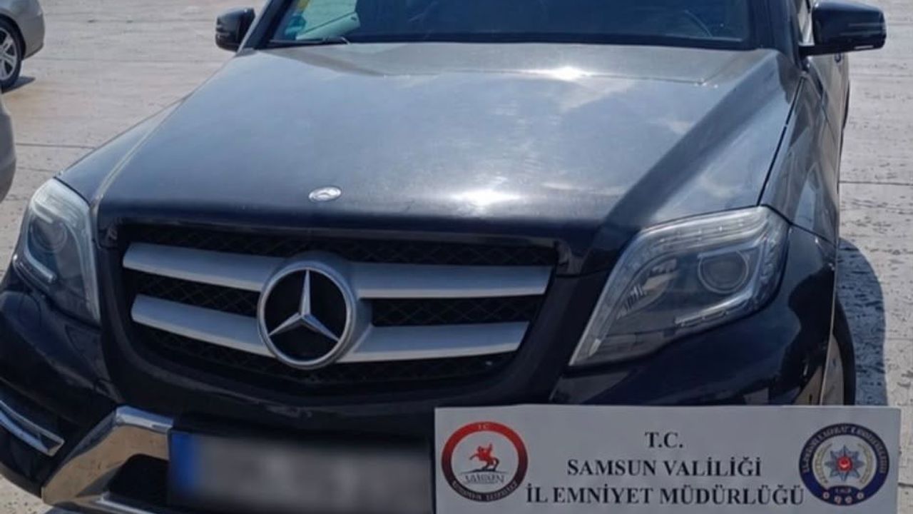 Samsun'da geçici ithalat kapsamındaki lüks araca el konuldu; 2 kişiye 300 bin TL ceza