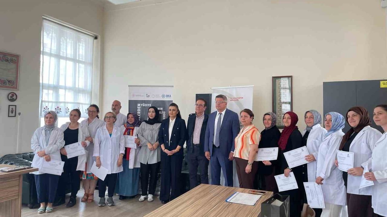 Samsun'da 'Köklerden Yüzeye' Projesi Tamamlandı: Kök Boya ve Ekoprint Teknikleri Kurumsal Üretime Taşınıyor