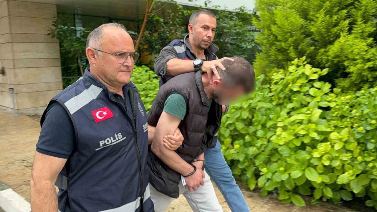Samsun'da mezarlıkta eşini darbettiği iddiasıyla koca tutuklandı