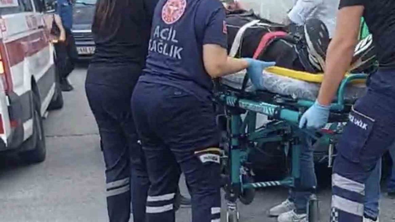 Samsun'da motosiklet ile otomobil çarpıştı: 2 yaralı
