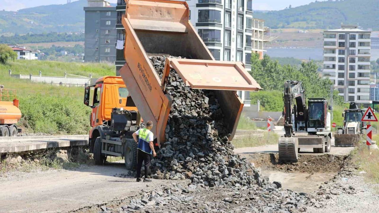 Samsun’un 5 ilçesinde ulaşım yatırımları sürüyor