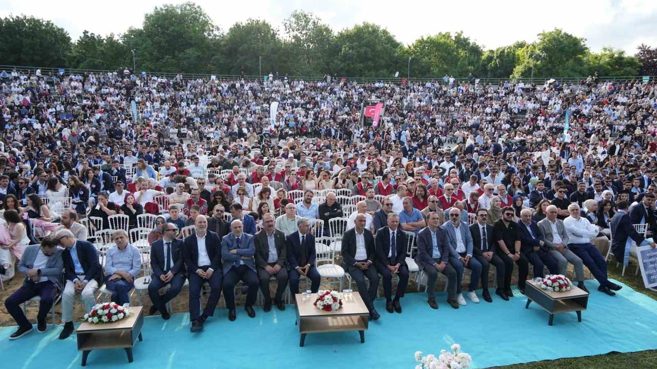 SAMÜ’de 616 öğrenci mezun oldu