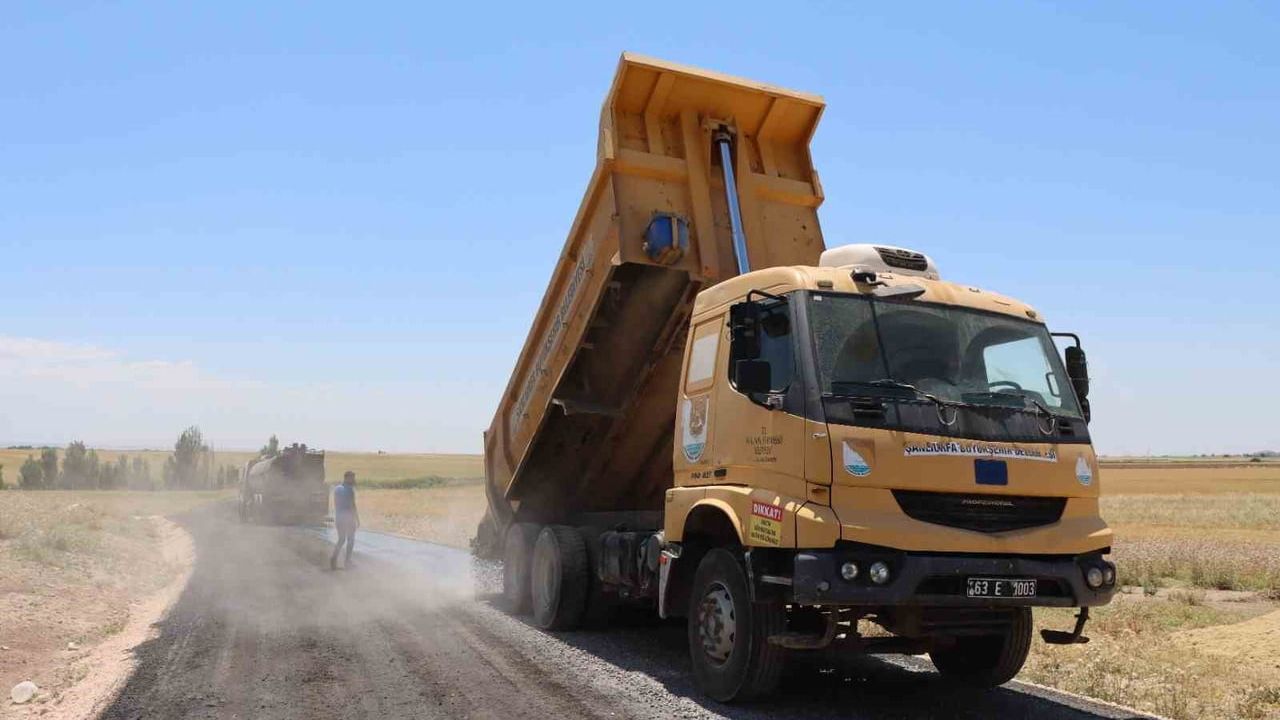 Şanlıurfa Büyükşehir Belediyesi, Eyyübiye'de Küçük Kap–Kap Grup Yolunu Sathi Asfaltla Yeniledi