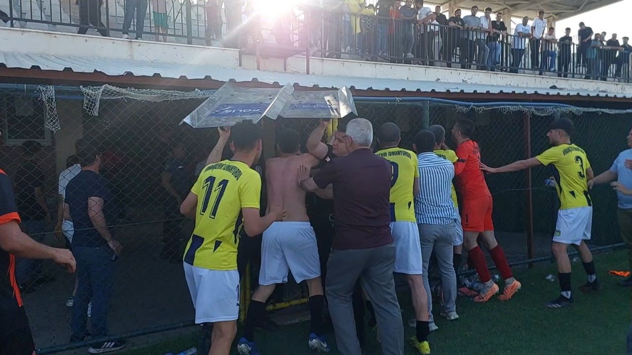 Şanlıurfa’da 2. Amatör Küme şampiyonluk maçında 5 kırmızı kart ve sonrası kavga