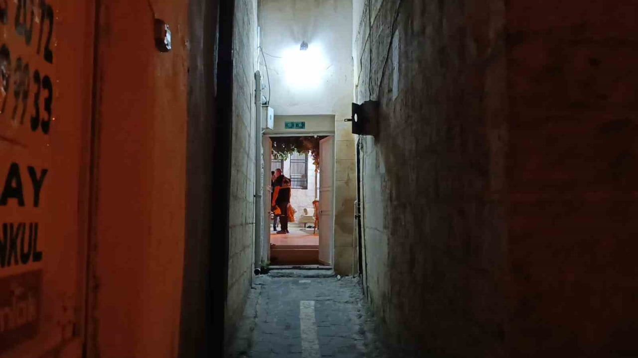 Şanlıurfa'da evinde uğradığı silahlı saldırıda 70 yaşındaki adam hayatını kaybetti