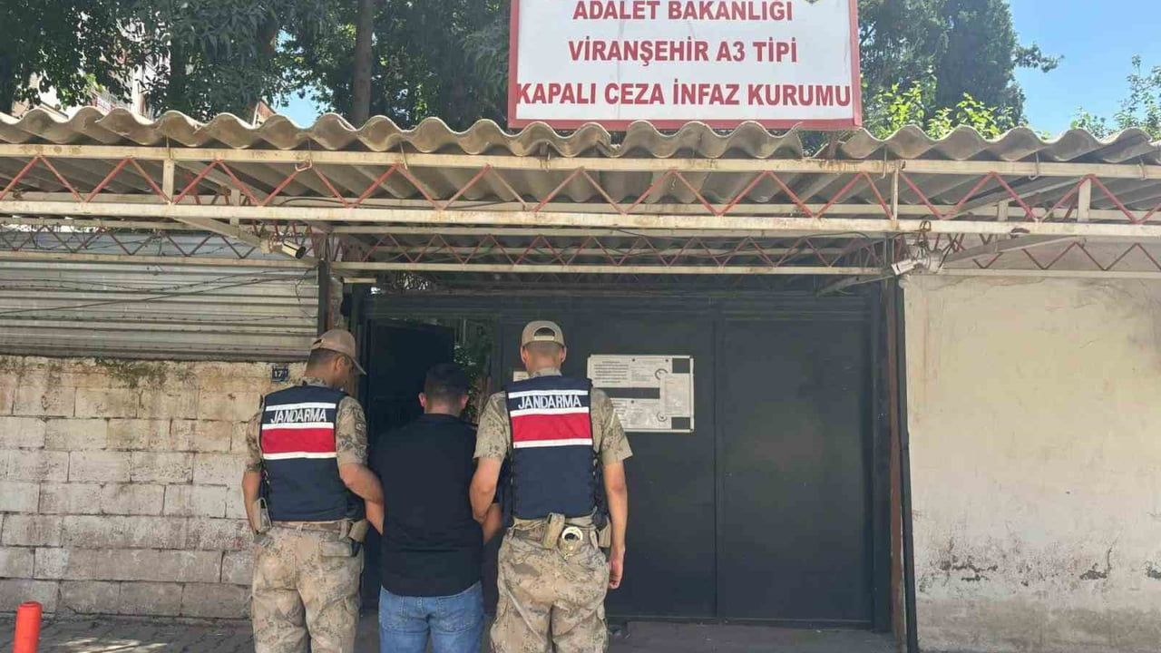 Şanlıurfa'da yağma suçundan aranan şahıs jandarma tarafından yakalandı