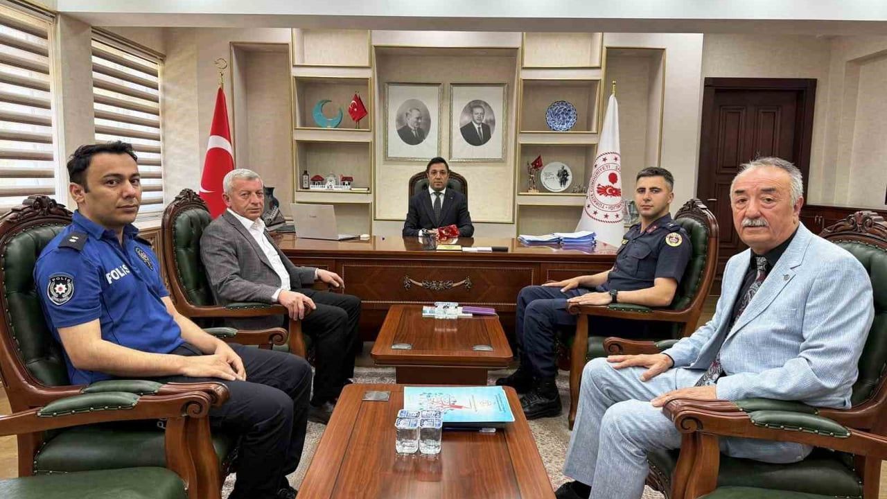 Şaphane'de okul çevresi güvenliği için iş birliği toplantısı yapıldı