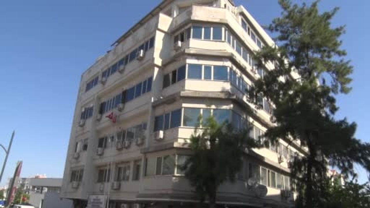 Seferihisar belediyesi imar ve şehircilik müdürü tutuklandı