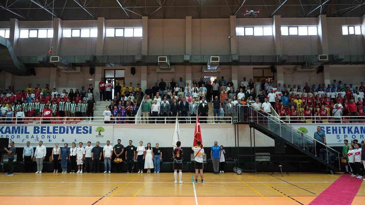 Şehitkamil’de 2. küme sportif müsabakaları coşkusu ödül töreniyle taçlandı