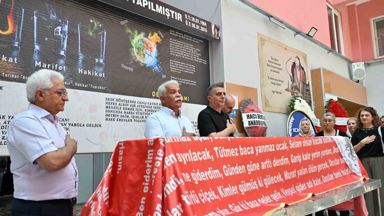 Şehzadeler Belediye Başkanı Hakan Şimşek’in annesi Gülşinaz Şimşek hayatını kaybetti