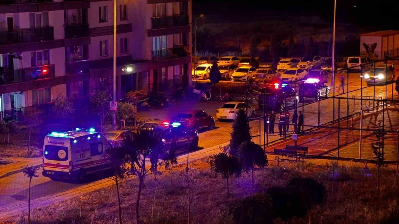 Serik'te 583 konutlu sitede aidat protestosu: sakinler hizmet yetersizliği ve şeffaflık talep etti