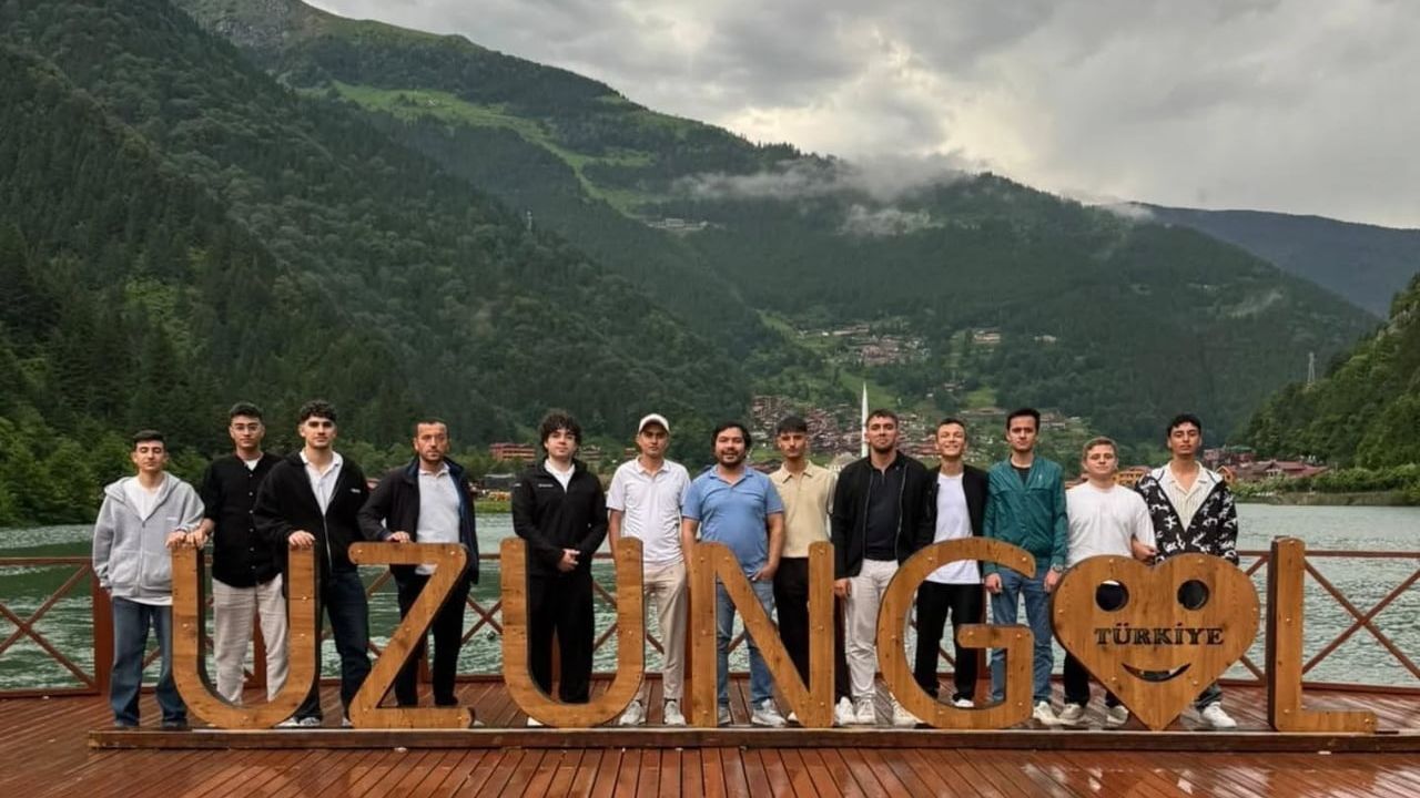 Sıfır atık yarışmasında dereceye giren öğrencilere Trabzon gezisi